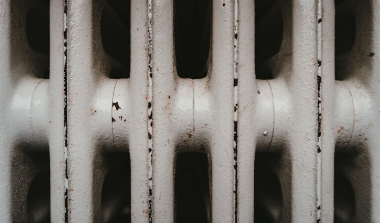 Jak pozbyć się kurzu z kaloryferów?