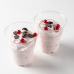 Ilustracja artykułu: Desery bez pieczenia: 15 szybkich przepisów na każdy dzień