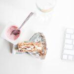 Ilustracja artykułu: Fit przekąski do pracy i w biegu bez cukrowych pułapek: 15 sycących propozycji