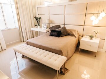 Ilustracja artykułu: Jak urządzić przytulną sypialnię krok po kroku: kolory, światło i dodatki dla lepszego snu