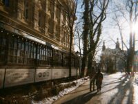 Ilustracja artykułu: Jak zarezerwować wycieczkę po Krakowie: Stare Miasto, Wawel, śladami Jana Pawła II i przejazd...