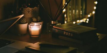 Ilustracja artykułu: Małe nawyki, które realnie poprawiają jakość życia: 15 mikro-zmian na spokój i równowagę