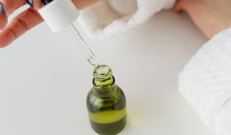 Najczęstsze błędy w codziennej pielęgnacji skóry i jak je naprawić krok po kroku bez przeciążania cery