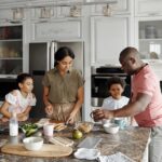 Ilustracja artykułu: Szybkie obiady dla całej rodziny bez nudy: 15 sprawdzonych pomysłów na kilka dni do przodu